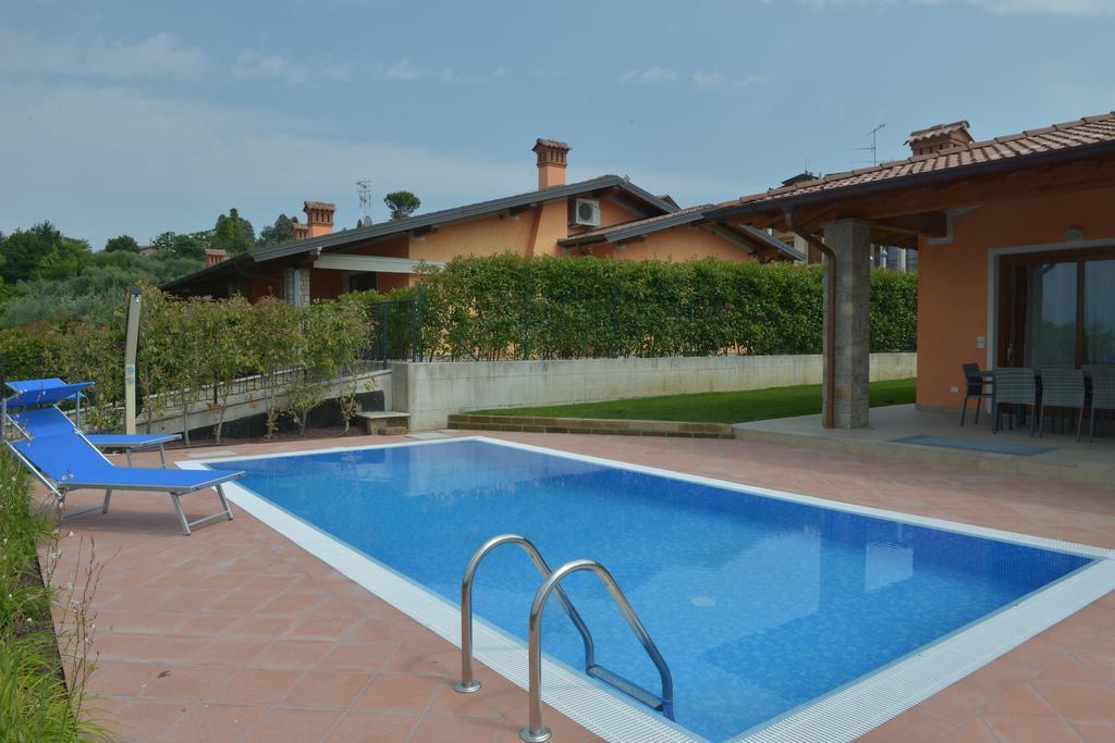 Villa Artemia Manerba del Garda Bilik gambar