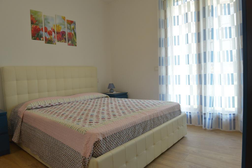 Villa Artemia Manerba del Garda Bilik gambar
