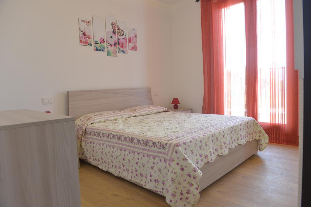 Villa Artemia Manerba del Garda Bilik gambar