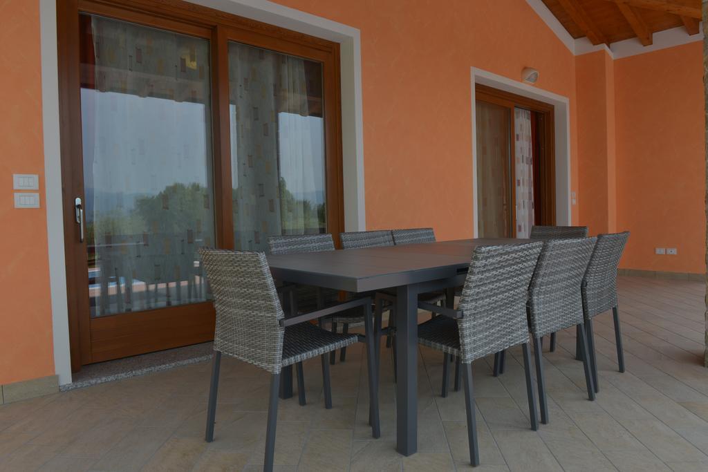 Villa Artemia Manerba del Garda Bilik gambar