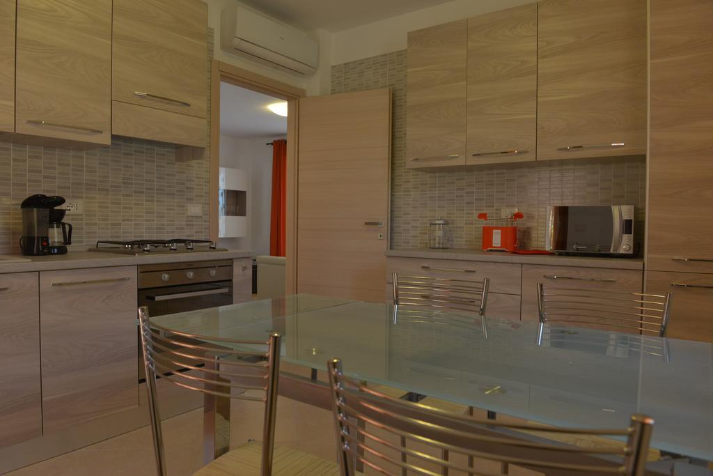 Villa Artemia Manerba del Garda Bilik gambar